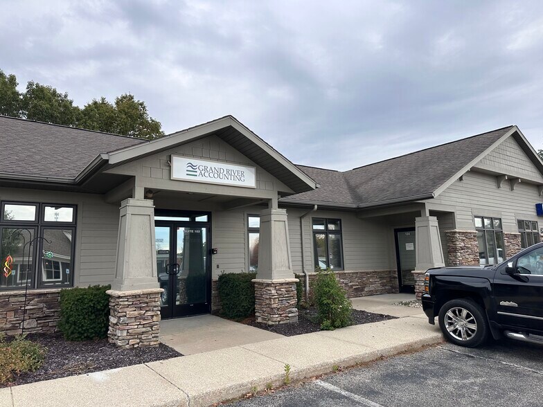 More Photos Of 6350 Jupiter NE, Belmont Office For Lease