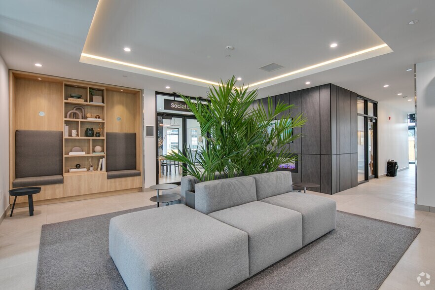 More Photos Of 325 Royal Commons, Victoria Apartments For Lease
