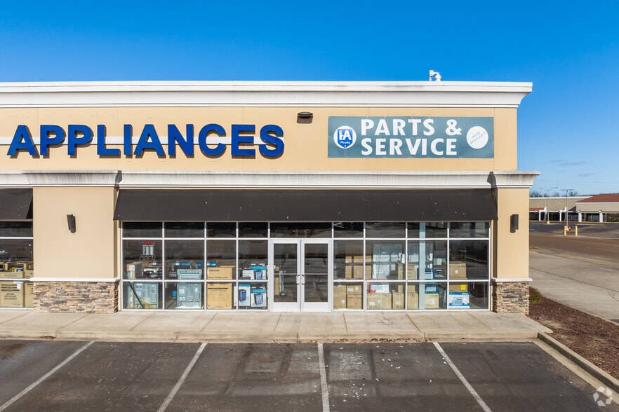 More Photos Of 5240 Summer Ave, Memphis Restaurant For Lease