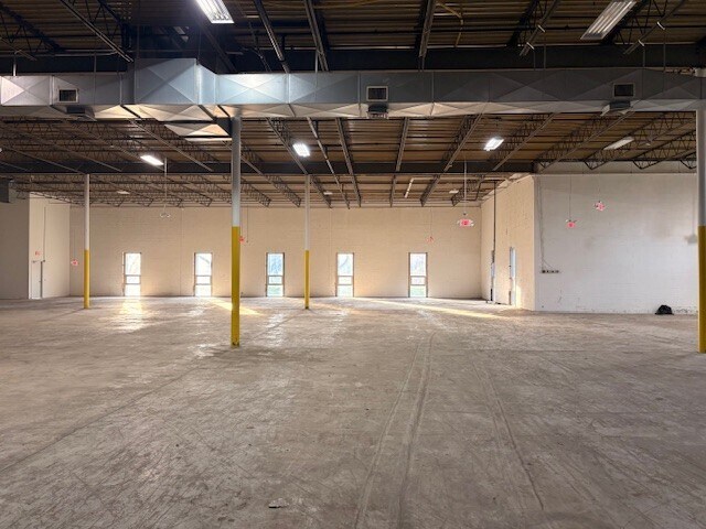 More Photos Of 50 Maple St, Norwood Warehouse For Lease