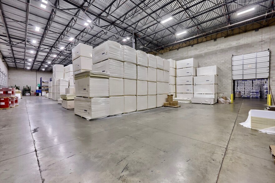 More Photos Of 22 Blackhawk Ln, Elizabethtown Distribution For Sale