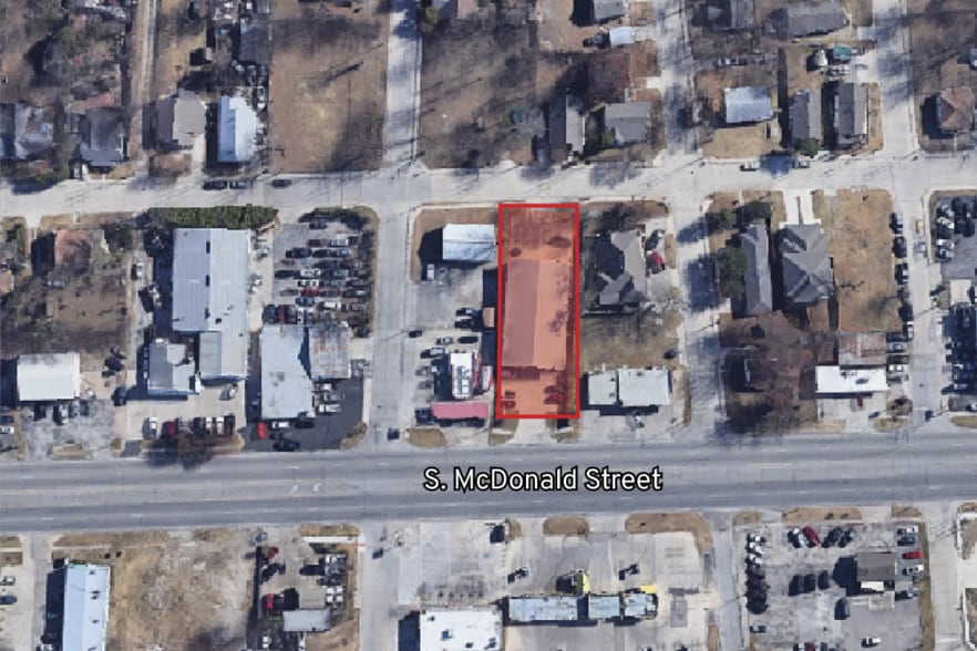 More Photos Of 1005 S McDonald, McKinney Warehouse For Sale