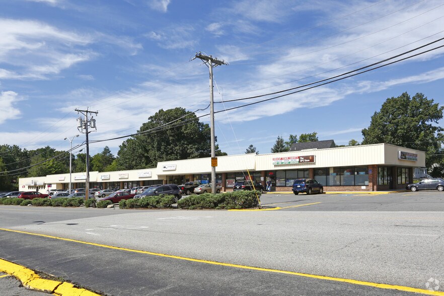 Primary Photo Of 1734 Lakeview Ave, Dracut Storefront For Lease