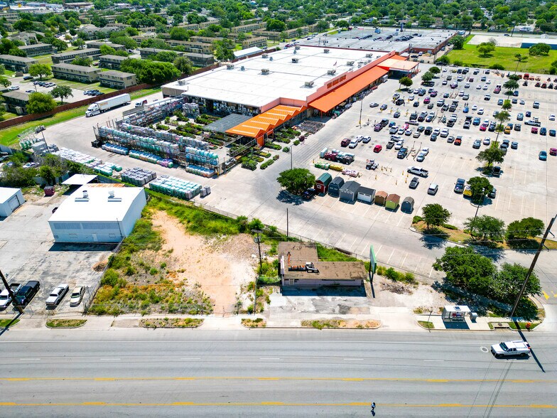 More Photos Of 4014 S Port Ave, Corpus Christi Industrial For Sale