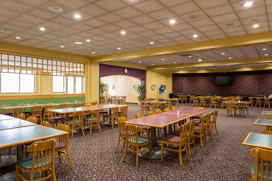 More Photos Of 658 S 4th St, Louisville Medical For Lease