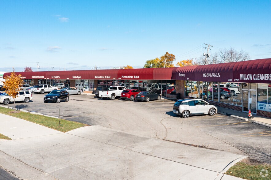 Primary Photo Of 2657-2701 Shermer Rd, Northbrook Freestanding For Lease