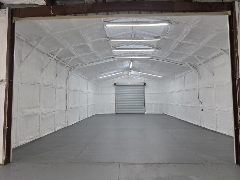More Photos Of 8010 Anderson Rd, Tampa Warehouse For Lease