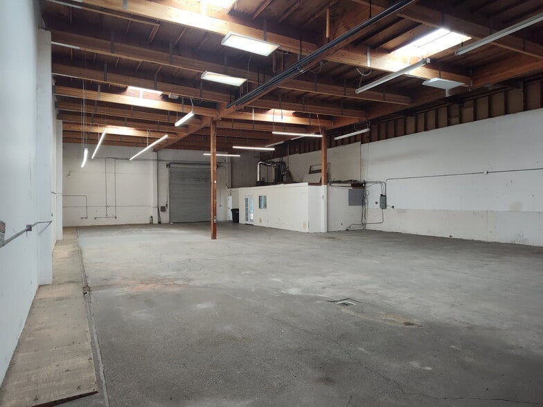 More Photos Of 1381 Franquette Ave, Concord Manufacturing For Lease