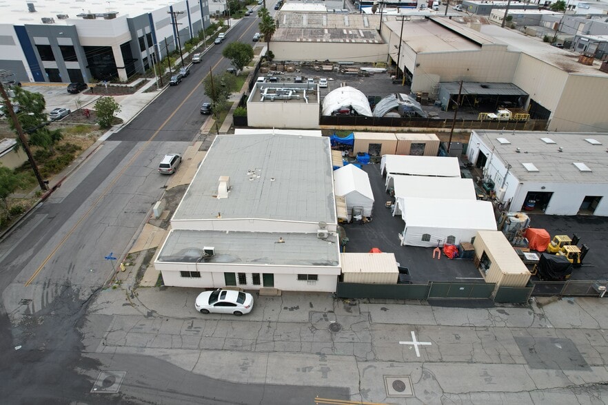 More Photos Of 1621-1623 W Gladstone St, Azusa Warehouse For Sale