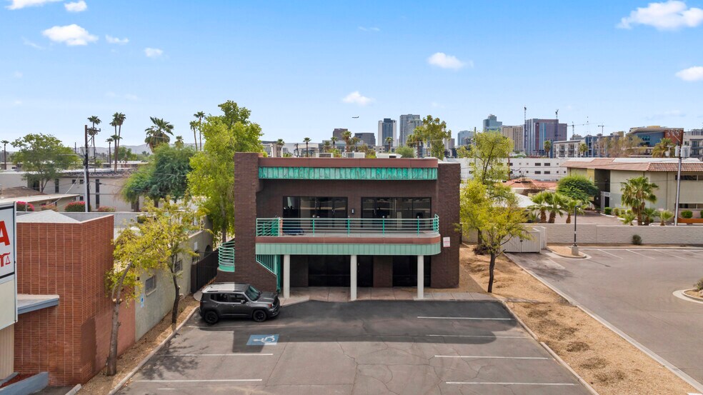 More Photos Of 319 E McDowell Rd, Phoenix Office For Sale