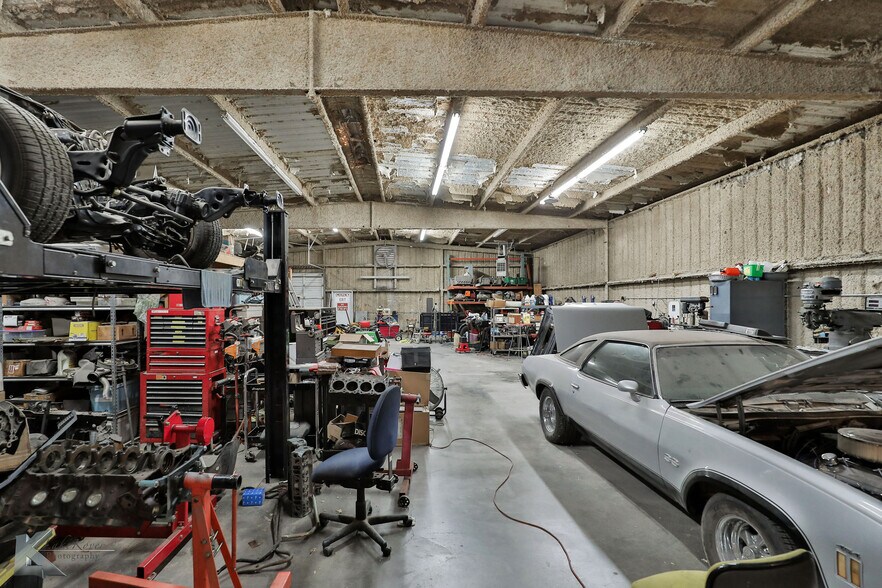 More Photos Of 2150 Industrial Blvd, Abilene Office For Sale