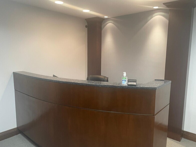 More Photos Of 115 Broadhollow Rd, Melville Office For Lease