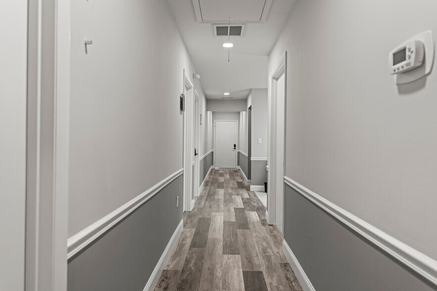 More Photos Of 4371 Charlotte Hwy, Clover Office For Sale
