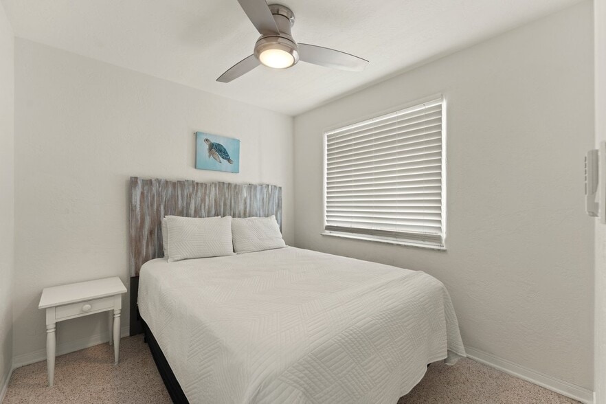 More Photos Of 1708 S Atlantic Ave, New Smyrna Beach Hotel For Sale