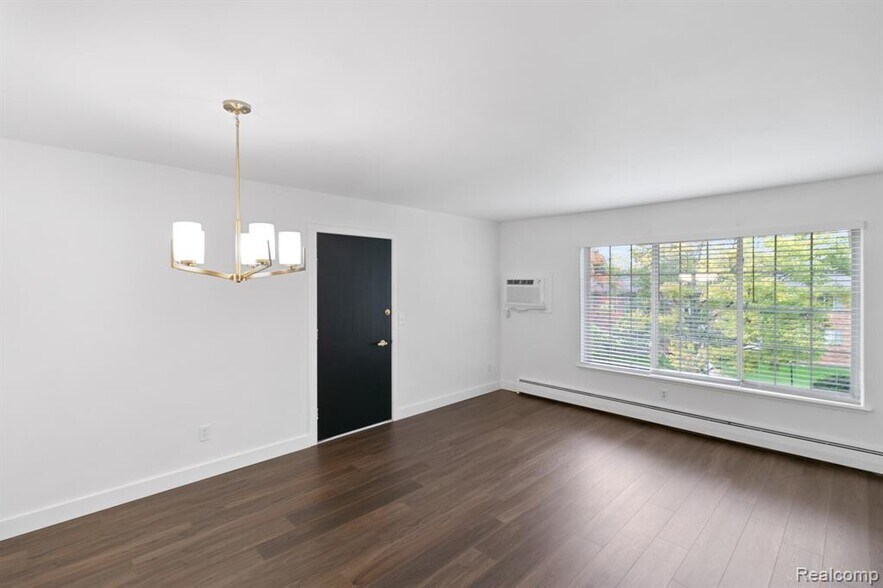 More Photos Of 500 Romeo Rd, Rochester Apartments For Sale