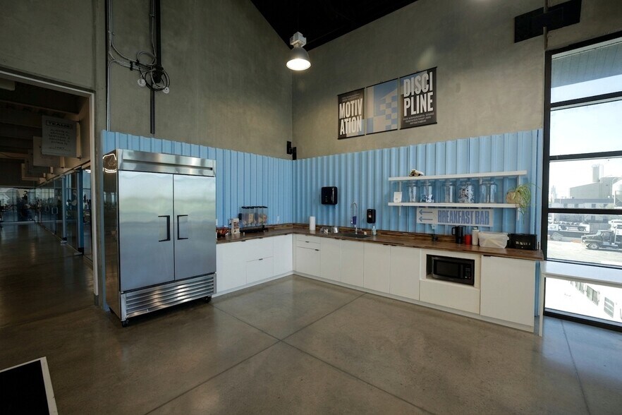 More Photos Of 450 N 1500 W, Orem Office For Lease