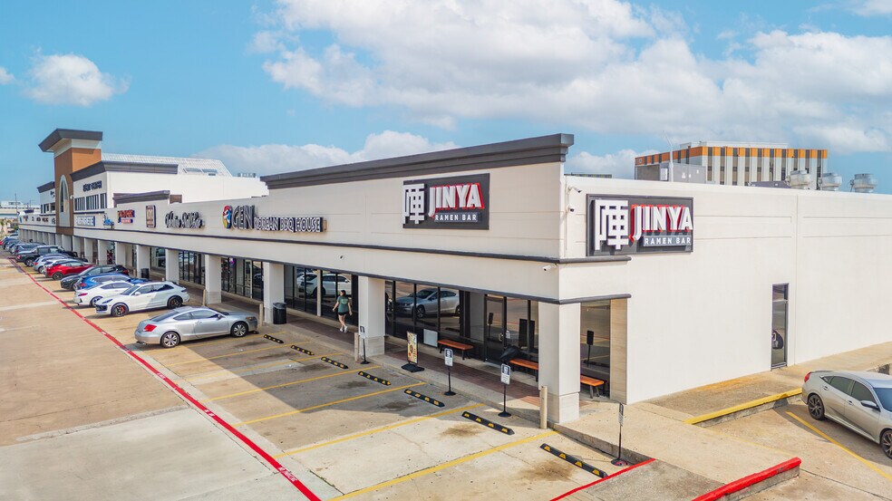 More Photos Of 18301-18313 Egret Bay Blvd, Houston Unknown For Lease