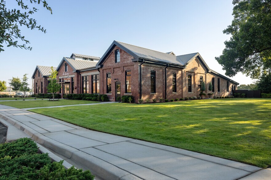 More Photos Of 2046 Talley St, Columbia Storefront Retail Office For Lease