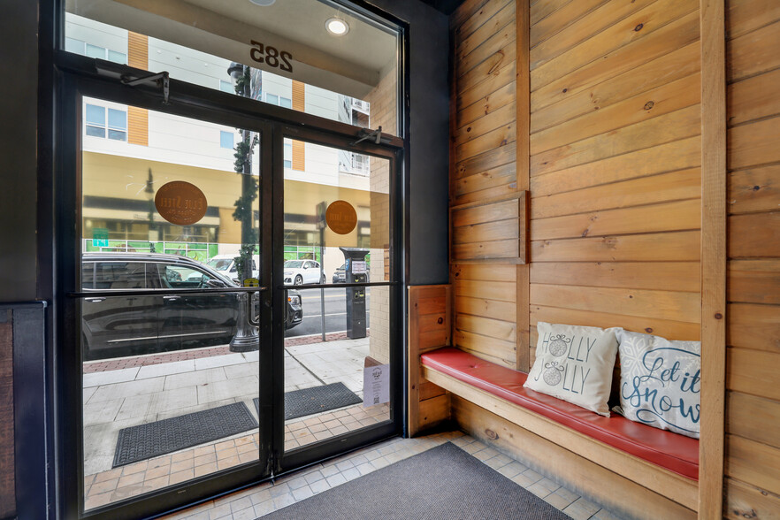 More Photos Of 285 Glenwood Ave, Bloomfield Restaurant For Sale