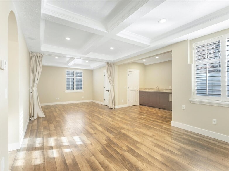 More Photos Of 485 S 100 E, Bountiful Office Residential For Sale