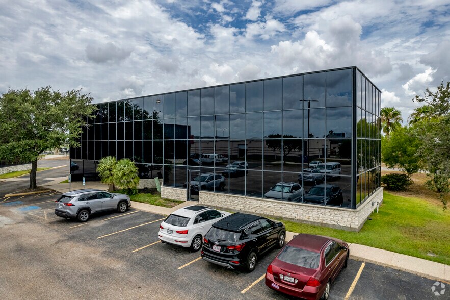 More Photos Of 400 S Padre Island Dr, Corpus Christi Unknown For Lease