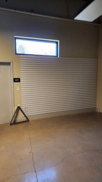 More Photos Of 920 Peachtree Pky, Cumming Storefront Retail Office For Lease