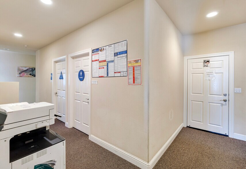 More Photos Of 3075 Crossroads Dr, Redding Light Distribution For Sale