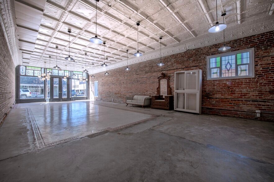 More Photos Of 130 N Arendell Ave, Zebulon Storefront Retail Office For Sale