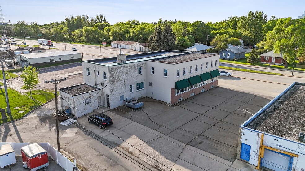 More Photos Of 133 W Main Ave, West Fargo Freestanding For Sale