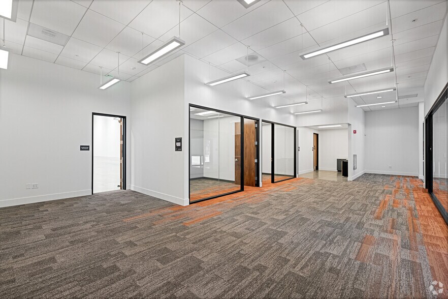 More Photos Of 3211 Mission Oaks Blvd, Camarillo Unknown For Lease