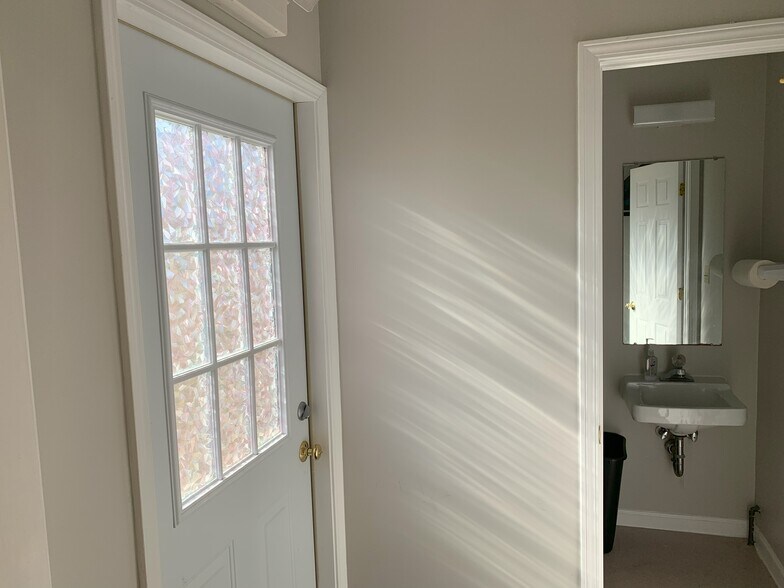 More Photos Of 3-11 Ginger Creek Village Dr, Glen Carbon Medical For Lease