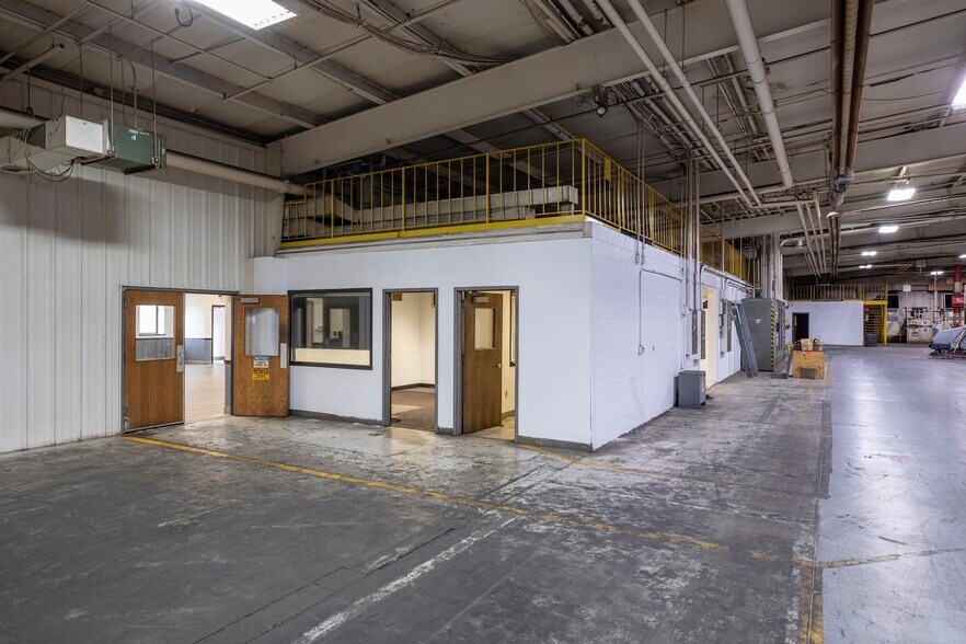 More Photos Of 431 E Division St, Wautoma Industrial For Sale