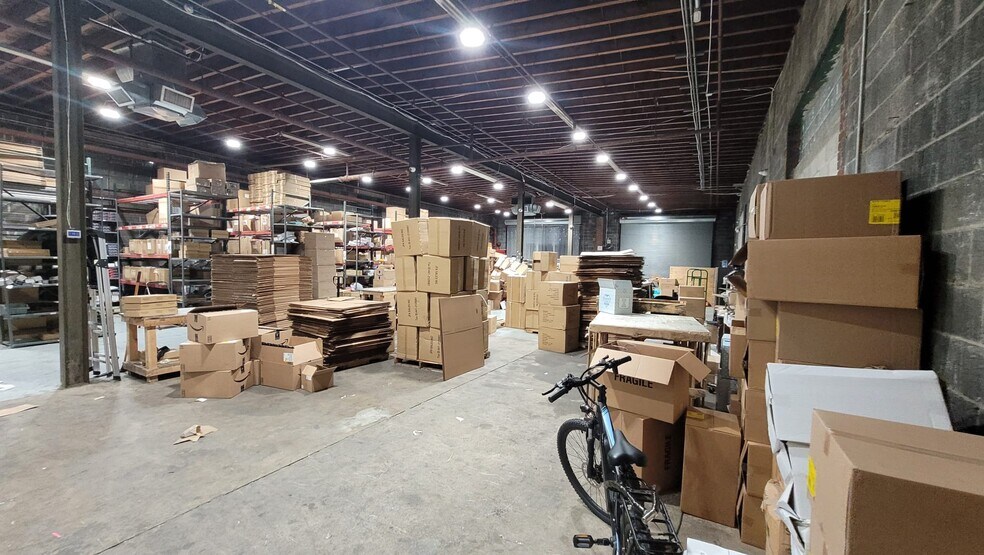 More Photos Of 293-309 Marshall St, Paterson Warehouse For Lease