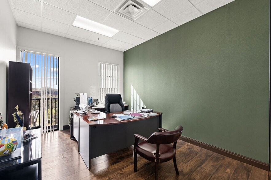 More Photos Of 6996 Piazza Grande Ave, Orlando Office For Sale