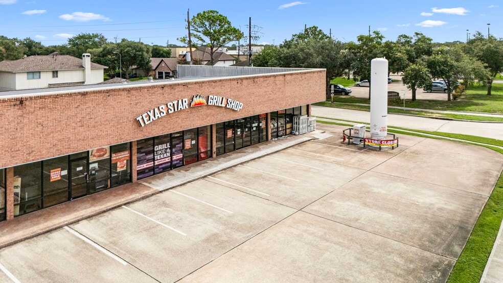 More Photos Of 22010 Highland Knolls Dr, Katy Storefront For Sale