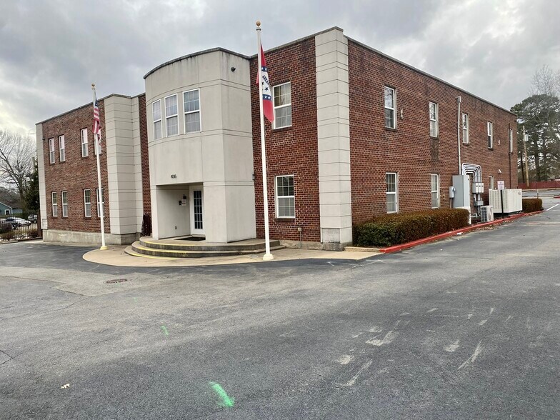 More Photos Of 4016 Stannus St, Little Rock Office For Lease