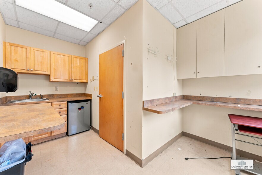 More Photos Of 475 Highway 70, Lakewood Medical For Lease