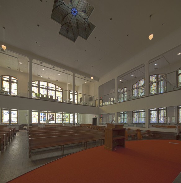 More Photos Of 300 N Walnut Ave, Oklahoma City Office For Sale