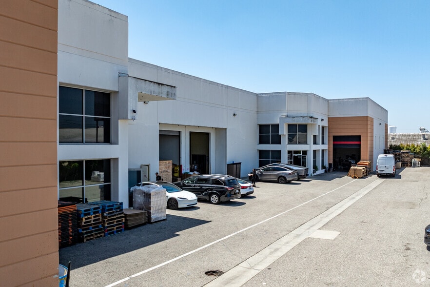 Primary Photo Of 2023-2027 Chico Ave, South El Monte Warehouse For Lease