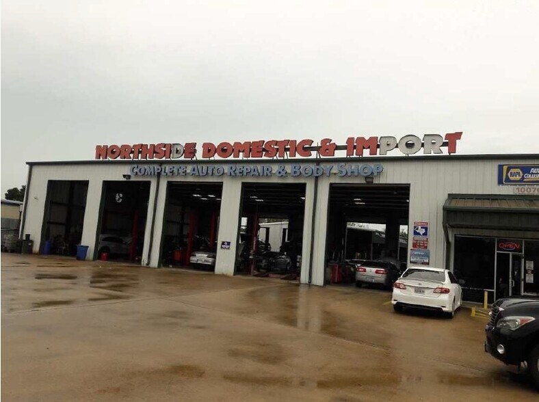 More Photos Of 10070 Veterans Memorial Dr, Houston Auto Repair For Sale