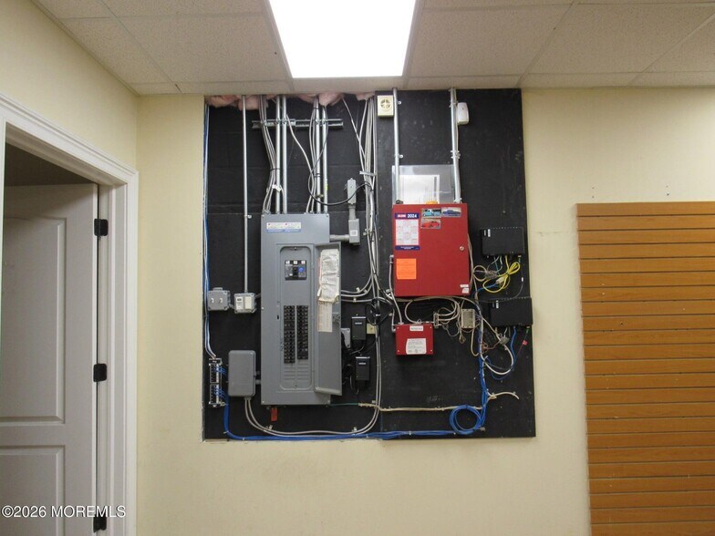 More Photos Of 1847 Hooper Ave, Toms River General Retail For Lease