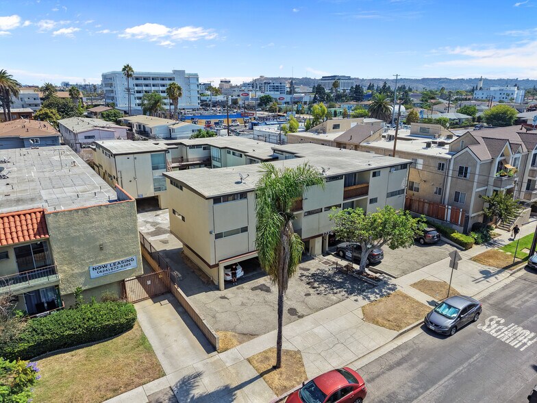 Primary Photo Of 3750 Midvale Ave, Los Angeles Apartments For Sale