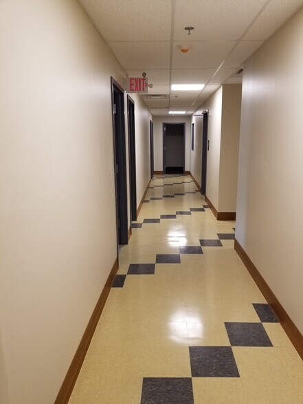 More Photos Of 26 Hill St, Wilkes Barre Distribution For Sale