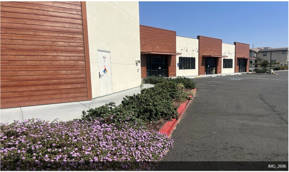 More Photos Of 1951 Walters Rd, Suisun City Service Station For Lease