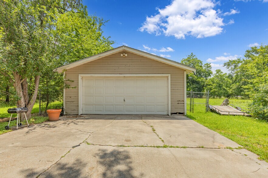 More Photos Of 9283 SH 75 South, New Waverly Land For Sale