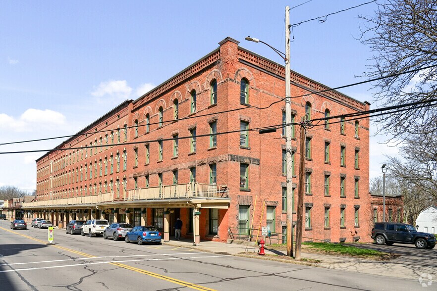 Primary Photo Of 7 Crane St, Clifton Springs Apartments For Lease