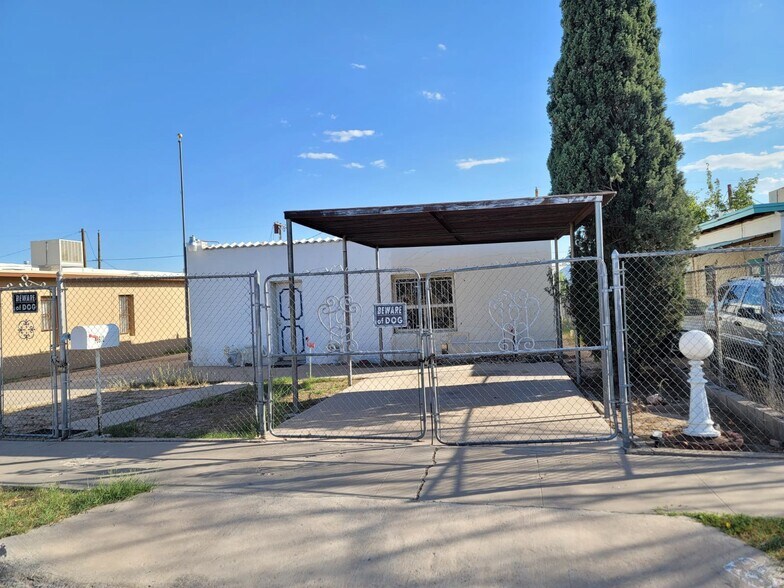 More Photos Of 5612 Dailey Ave, El Paso Storefront Retail Residential For Sale