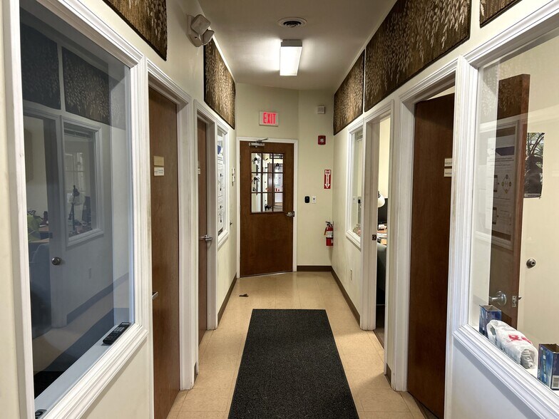 More Photos Of 6810 E Seneca Tpke, Jamesville Specialty For Sale