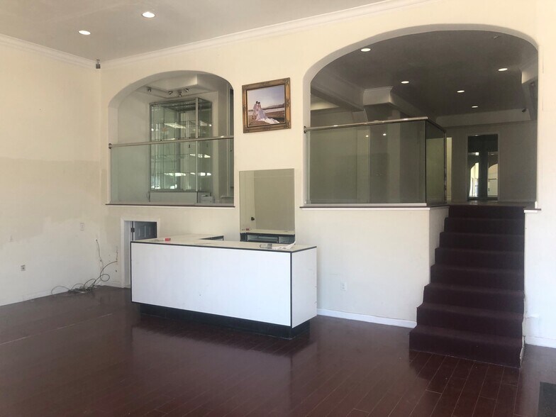 More Photos Of 412-414 E 12th St, Oakland Storefront Retail Residential For Sale