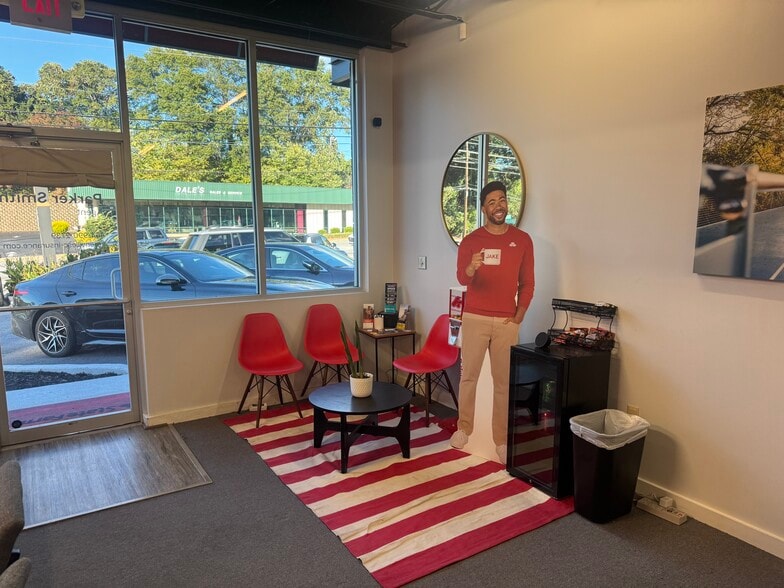 More Photos Of 600 Laurens Rd, Greenville Storefront Retail Office For Lease